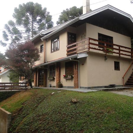 Casa Em Condominio Privado Campos do Jordão Exterior foto