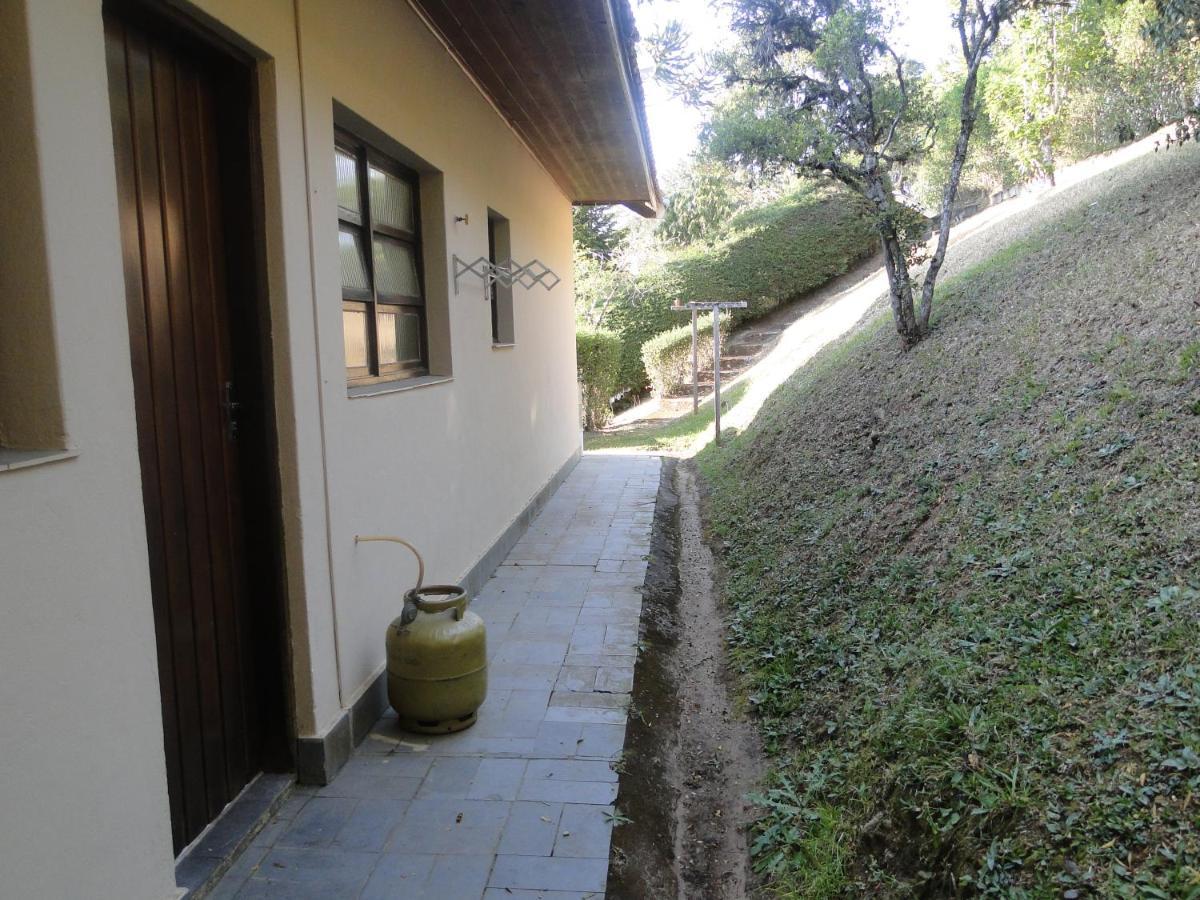 Casa Em Condominio Privado Campos do Jordão Exterior foto